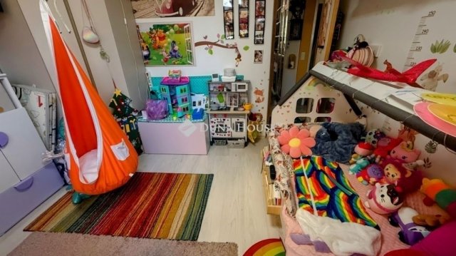 Eladó téglalakás, Szombathelyen 48 M Ft, 3 szobás