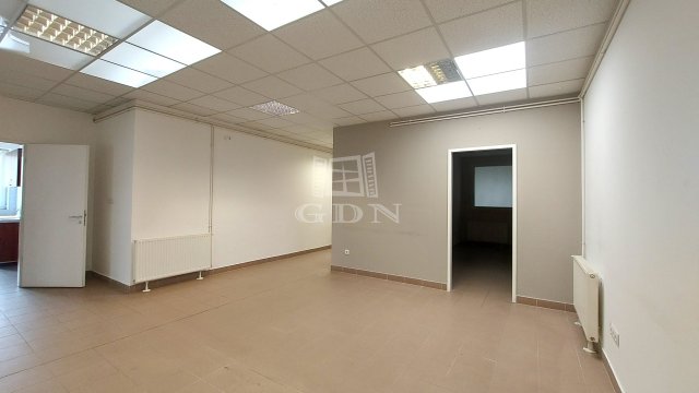 Kiadó iroda, Budapesten, X. kerületben 229 E Ft / hó, 3 szobás