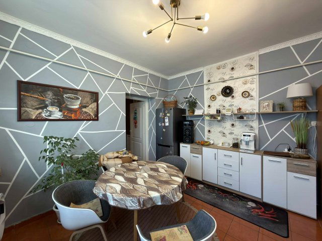 Eladó téglalakás, Komlón, Kossuth Lajos utcában 36.5 M Ft