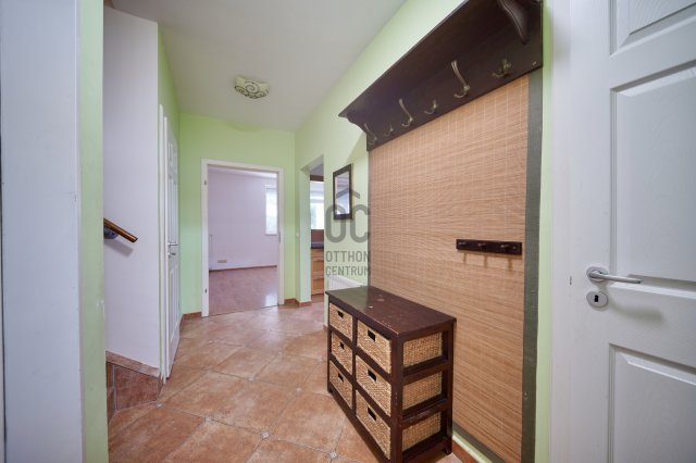 Eladó sorház, Ürömön, Kárókatona utcában 158 M Ft, 4 szobás