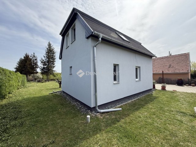 Eladó családi ház, Szombathelyen 48.9 M Ft, 2+3 szobás