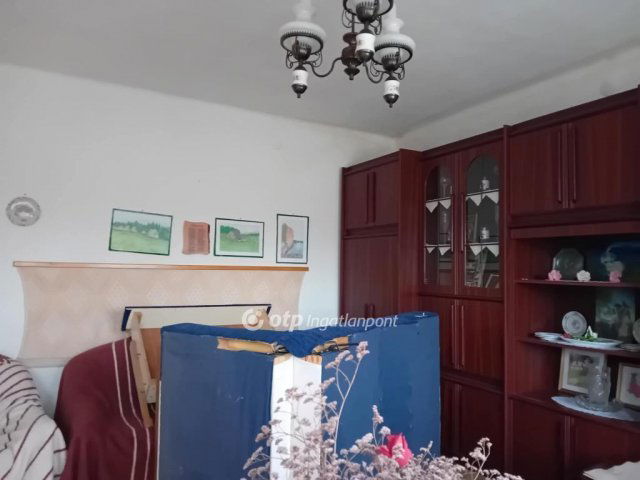 Eladó családi ház, Biharkeresztesen 38.5 M Ft, 5 szobás