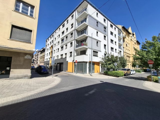 Eladó garázs, Budapesten, VIII. kerületben 5.9 M Ft