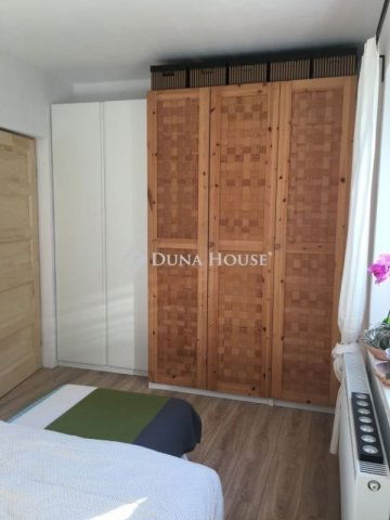 Eladó családi ház, Szigetszentmiklóson 89.9 M Ft, 5 szobás