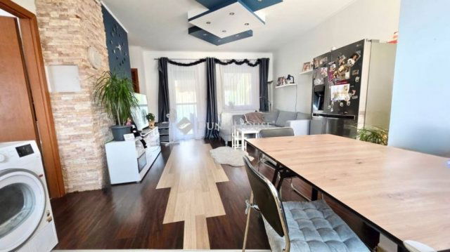 Eladó ikerház, Gencsapátiban 59.99 M Ft, 3 szobás