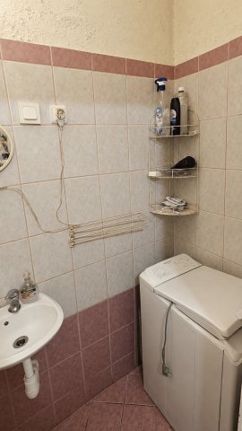 Eladó téglalakás, Komlón 18.9 M Ft, 1 szobás