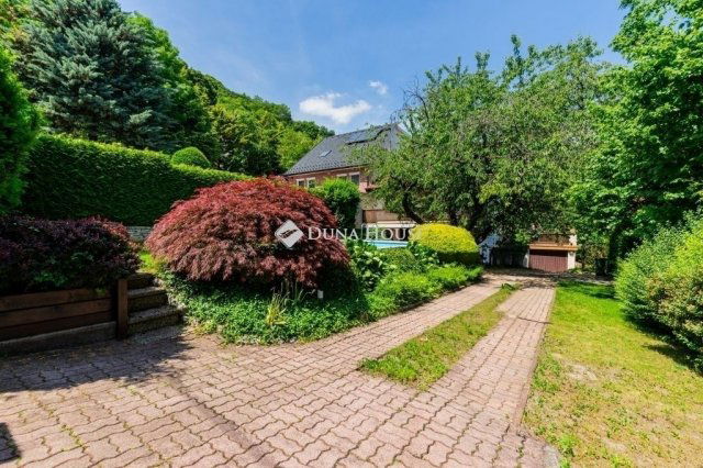 Eladó ikerház, Budapesten, II. kerületben 199 M Ft, 6 szobás