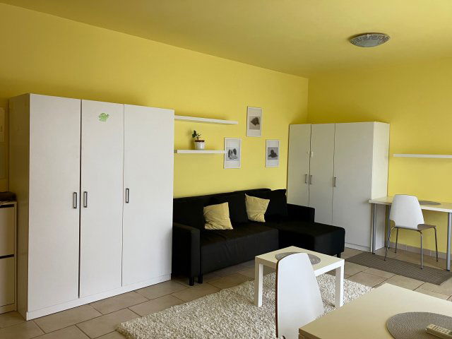 Kiadó téglalakás, albérlet, Szegeden, Bakay Nándor utcában