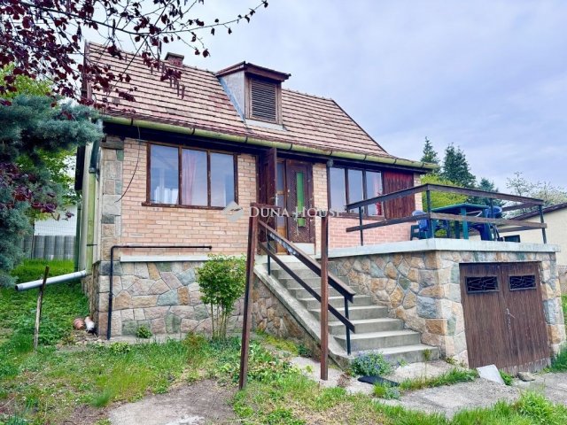 Eladó családi ház, Szentendrén 83.5 M Ft, 2 szobás