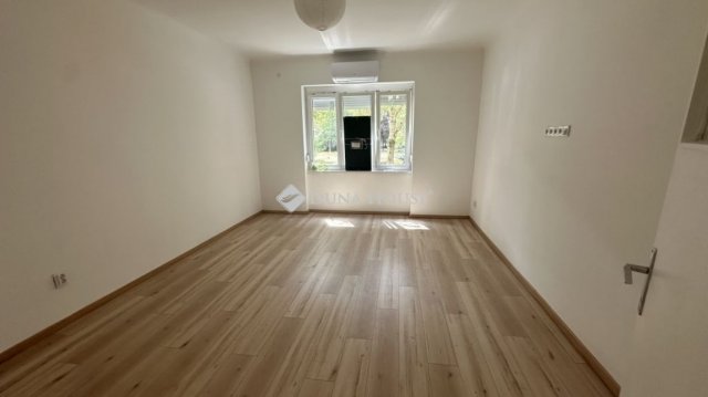 Eladó téglalakás, Budapesten, XI. kerületben 57.5 M Ft, 1 szobás