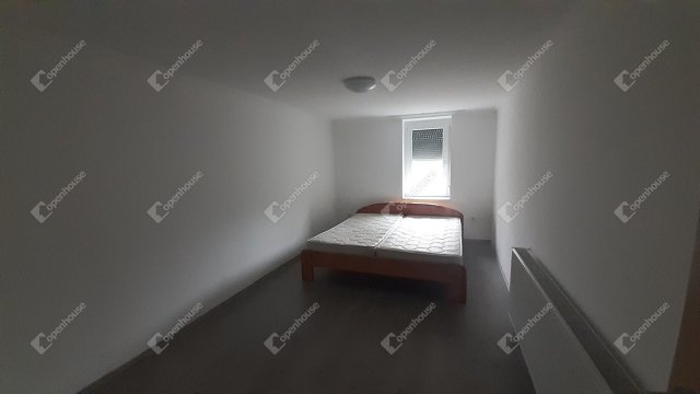 Eladó családi ház, Gércén 18 M Ft, 2 szobás