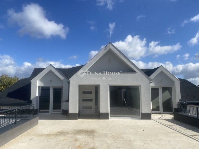 Eladó téglalakás, Budapesten, III. kerületben 353.99 M Ft