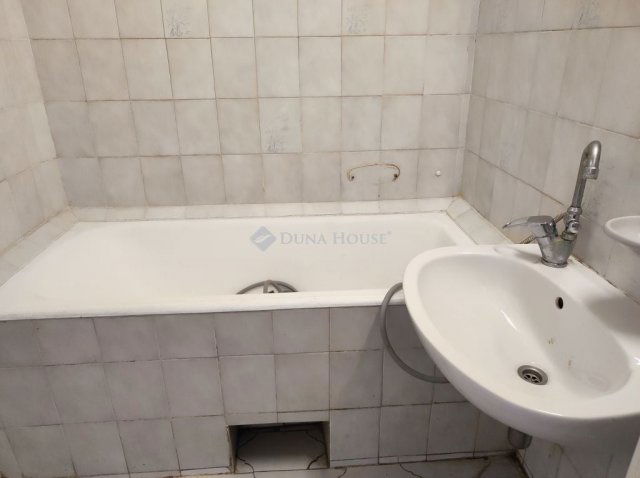 Eladó panellakás, Budapesten, XX. kerületben 49.9 M Ft, 2 szobás