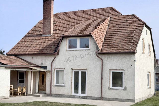 Eladó családi ház, Egerben 89 M Ft, 5+1 szobás