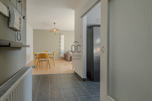 Eladó téglalakás, Budapesten, VII. kerületben, Holló utcában