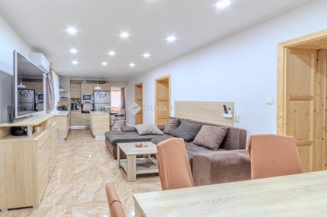 Eladó családi ház, Cserépfaluban 58 M Ft, 4 szobás