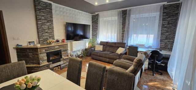 Eladó családi ház, Cegléden 97 M Ft, 3 szobás