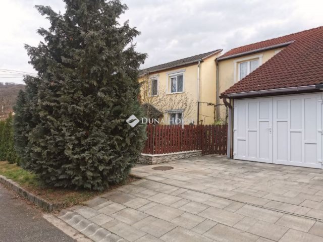 Eladó ikerház, Kazincbarcikán 43.99 M Ft, 4 szobás