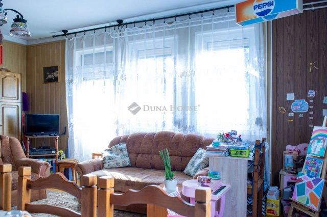 Eladó ikerház, Szombathelyen 69.9 M Ft, 6 szobás