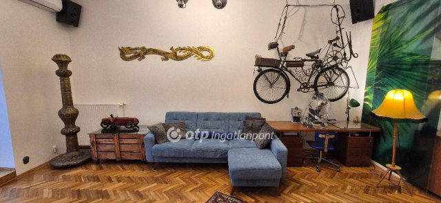 Eladó téglalakás, Budapesten, III. kerületben 104 M Ft, 1 szobás