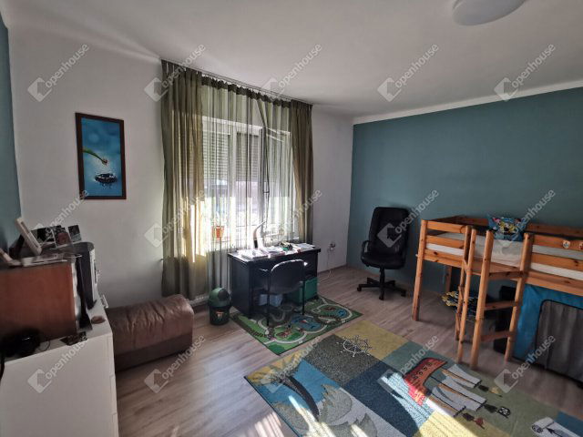 Eladó családi ház, Úrhidán 74.9 M Ft, 4 szobás