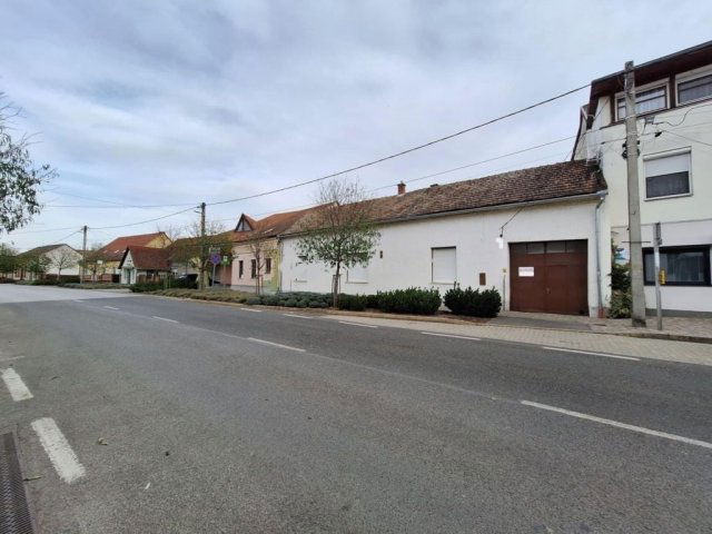 Eladó családi ház, Villányban 55 M Ft, 6 szobás