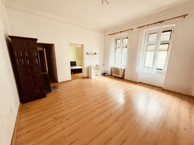 Eladó téglalakás, Vácon 46.5 M Ft, 2 szobás