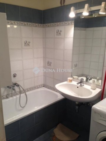 Eladó téglalakás, Budapesten, XII. kerületben 93 M Ft, 2 szobás