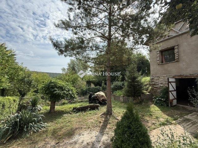 Eladó nyaraló, Biatorbágyon 37.9 M Ft, 3 szobás