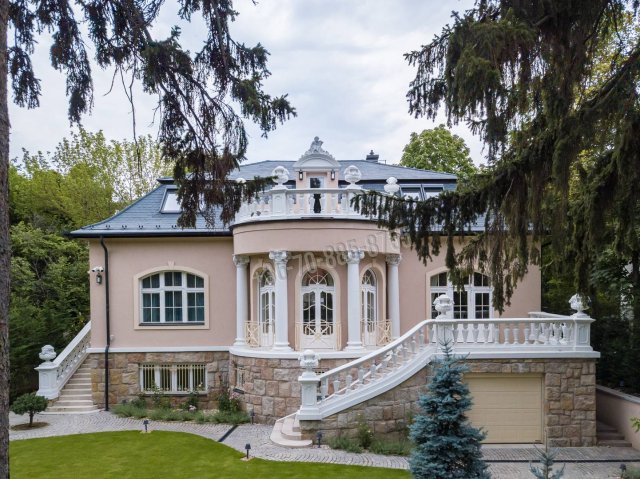 Eladó családi ház, Budapesten, II. kerületben 1300 M Ft