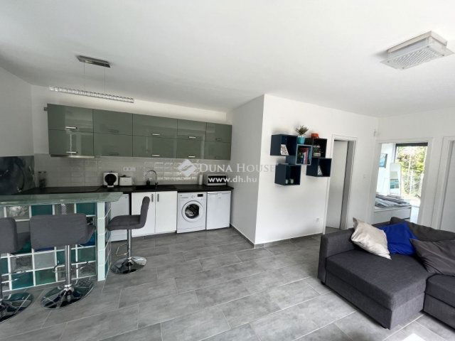 Eladó családi ház, Siófokon 125 M Ft, 3 szobás