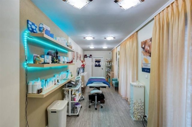 Eladó üzlethelyiség, Budapesten, VI. kerületben 37.719 M Ft