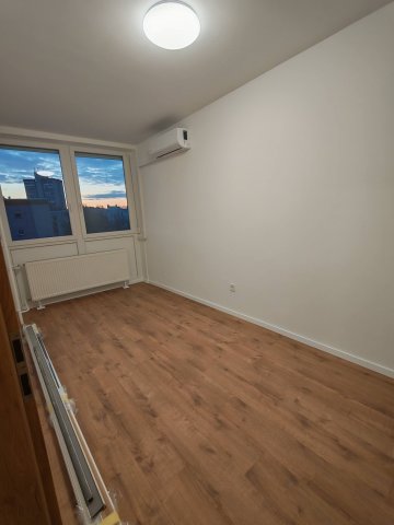 Eladó téglalakás, Komlón, Tompa Mihály utcában 29.9 M Ft