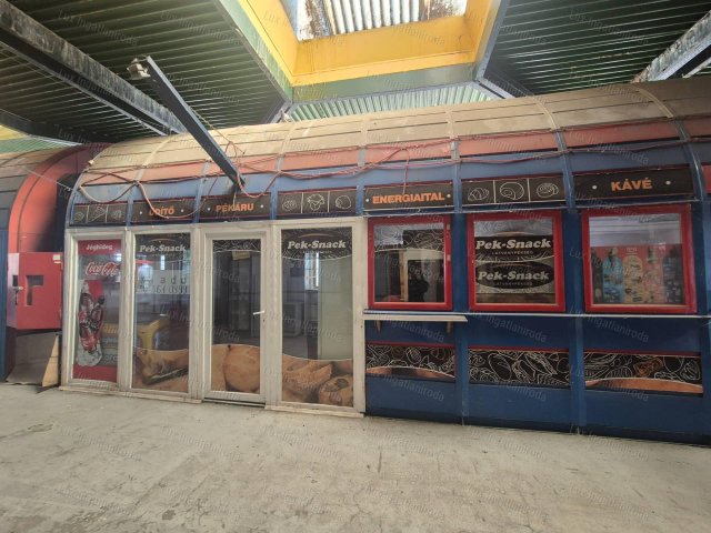 Eladó üzlethelyiség, Tatabányán 6.65 M Ft, 1 szobás