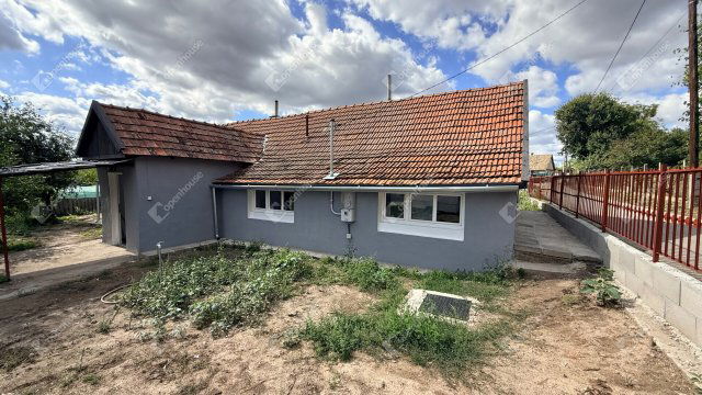 Eladó családi ház, Pándon 29.9 M Ft, 4 szobás