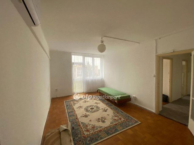 Eladó panellakás, Balassagyarmaton 21.9 M Ft, 1+2 szobás
