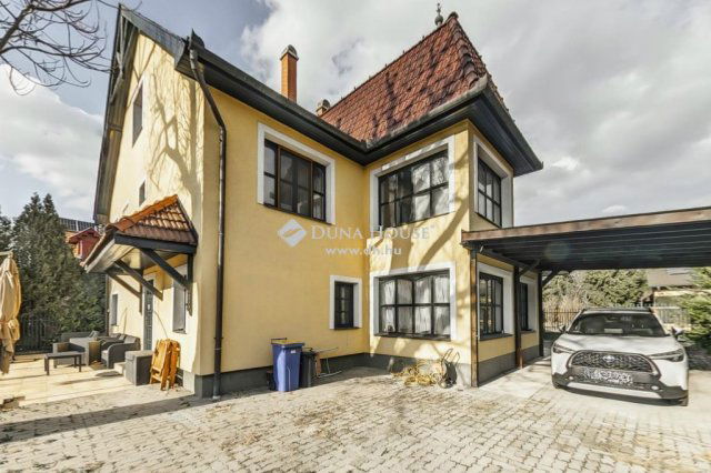 Eladó családi ház, Kecskeméten 119 M Ft, 6 szobás