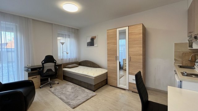 Kiadó családi ház, albérlet, Debrecenben 750 E Ft / hó