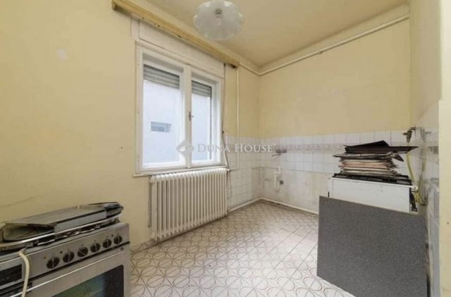 Eladó családi ház, Budapesten, XVII. kerületben 80 M Ft