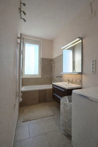 Eladó téglalakás, Budapesten, IV. kerületben, Reviczky utcában