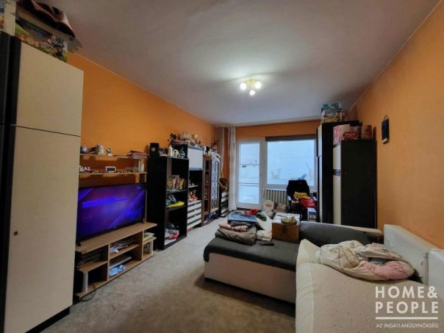 Eladó téglalakás, Szegeden 50.5 M Ft, 2 szobás