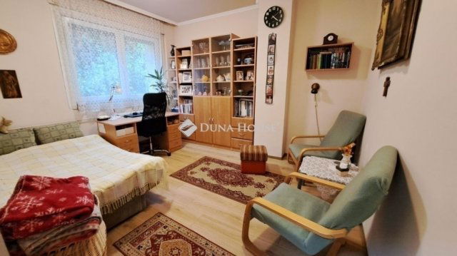 Eladó családi ház, Sülysápon 145 M Ft, 7 szobás