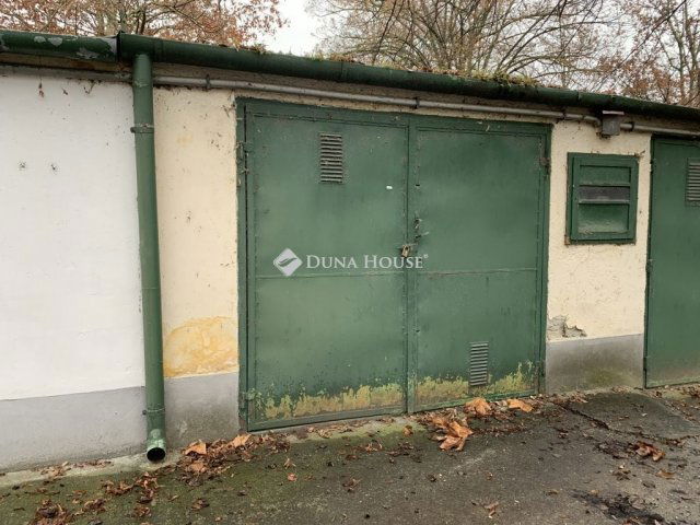 Eladó garázs, Székesfehérvárott 9.9 M Ft / költözzbe.hu