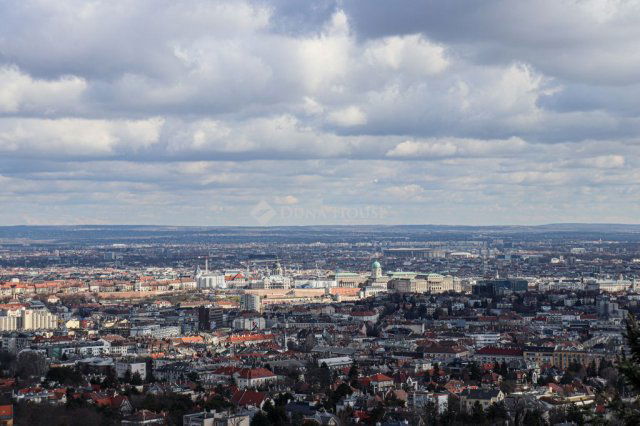 Kiadó téglalakás, albérlet, XII. kerületben, Mártonhegyi úton