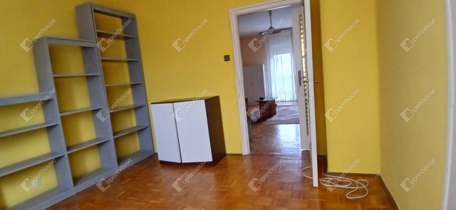 Eladó téglalakás, Zalaegerszegen 32.5 M Ft, 2 szobás