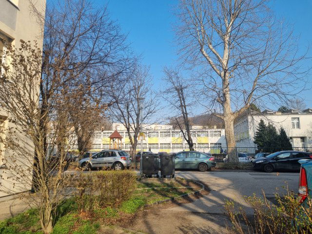 Eladó téglalakás, Tatabányán 42.9 M Ft, 2+1 szobás