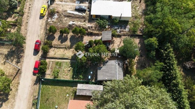 Eladó családi ház, Dunaharasztin 19.9 M Ft, 2 szobás