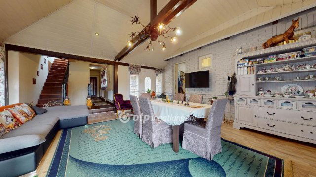 Eladó családi ház, Halmajon 100.965 M Ft, 6 szobás