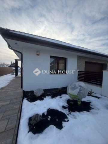 Eladó családi ház, Ceglédbercelen 195 M Ft, 4 szobás