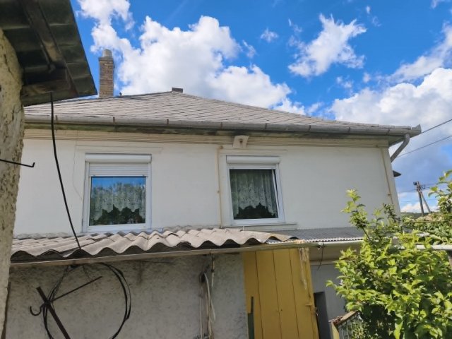 Eladó családi ház, Kurityánon 18 M Ft, 2 szobás